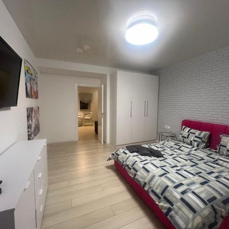 2-Room Luxury Apartment In The Center Kiev Buitenkant foto
