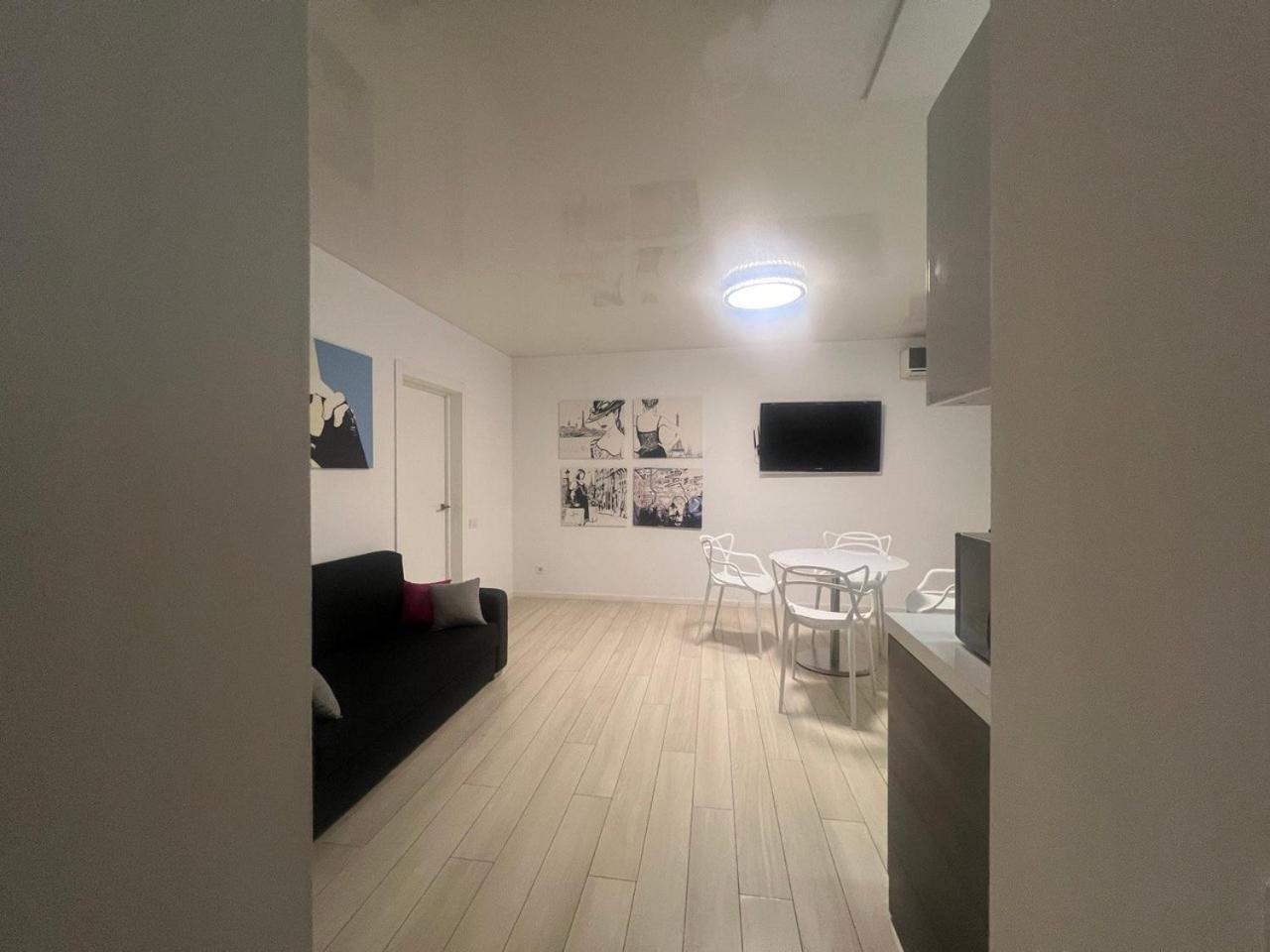 2-Room Luxury Apartment In The Center Kiev Buitenkant foto