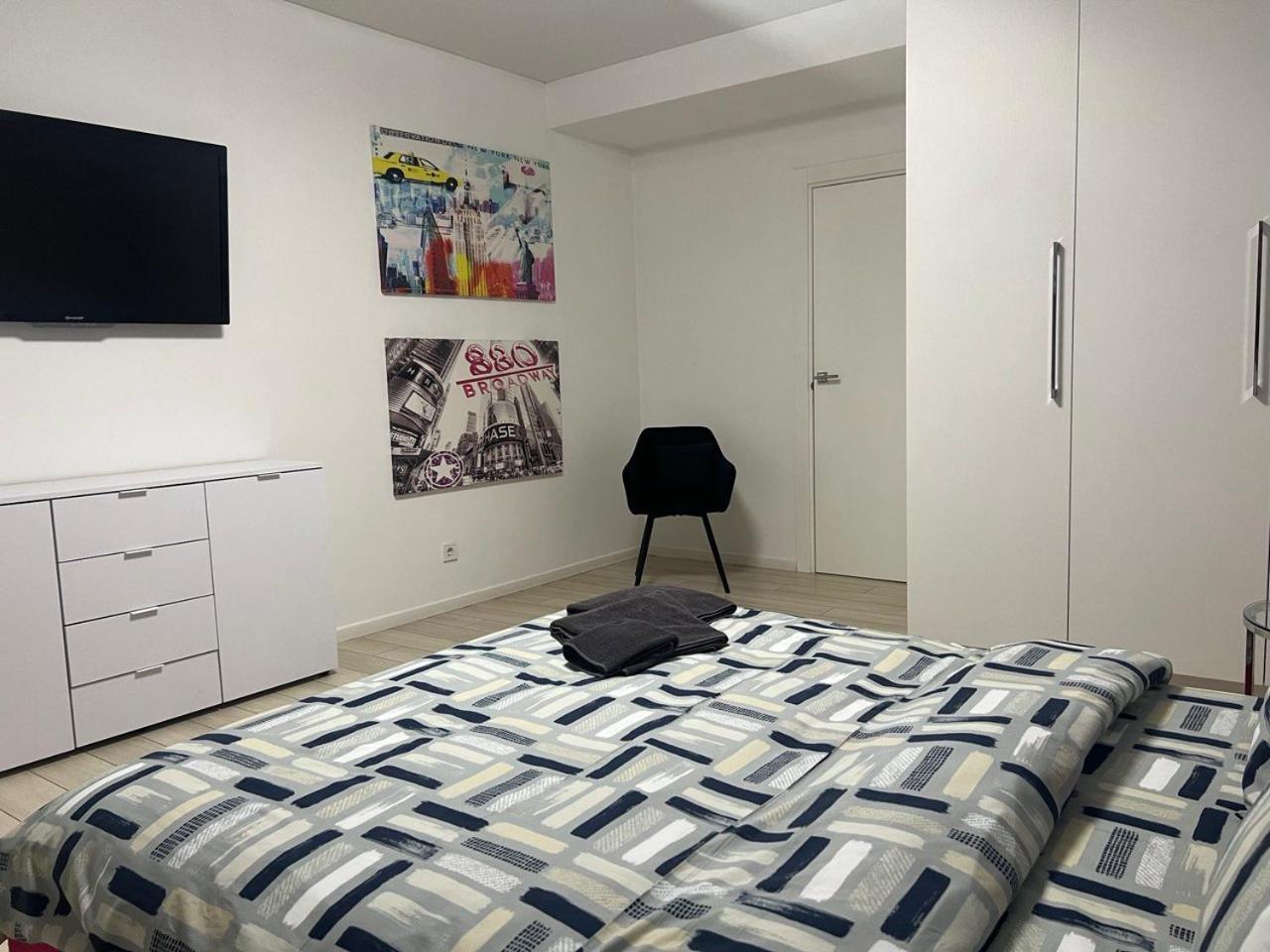 2-Room Luxury Apartment In The Center Kiev Buitenkant foto