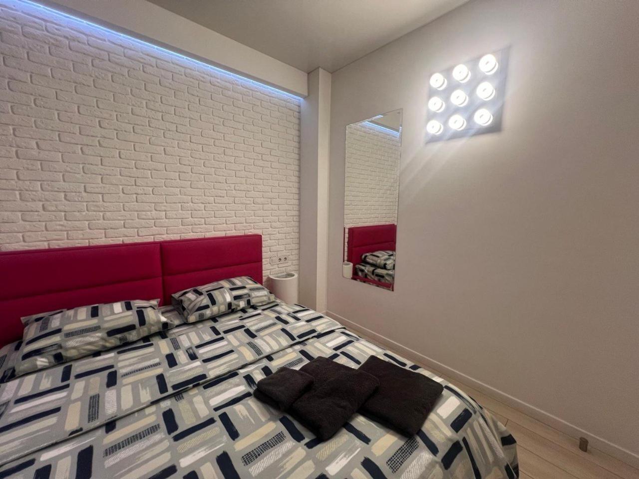 2-Room Luxury Apartment In The Center Kiev Buitenkant foto